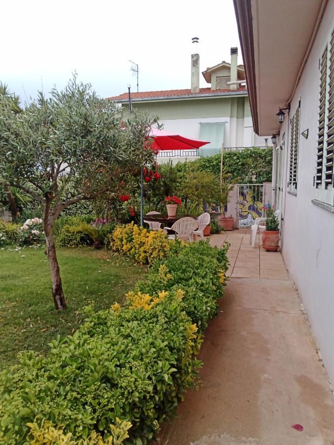 B&B Kazakova Domusnovas Esterno foto